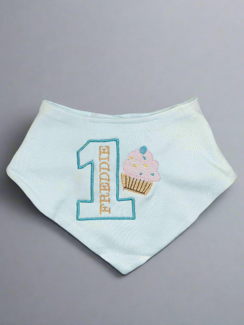 First Birthday Cupcake Bib 🧁